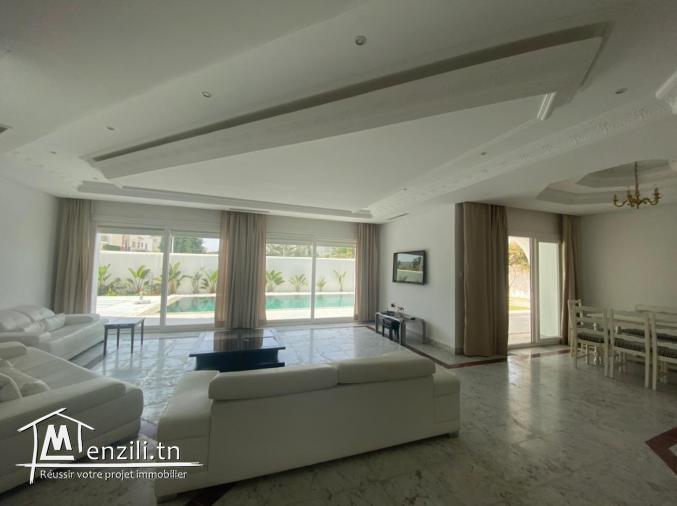 villa avec piscine pour la location estivale