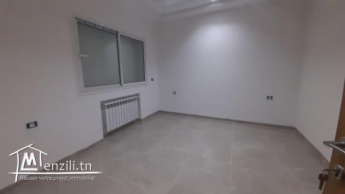 A vendre appartement S+2 de 100m². À Hammamet Mrezgua