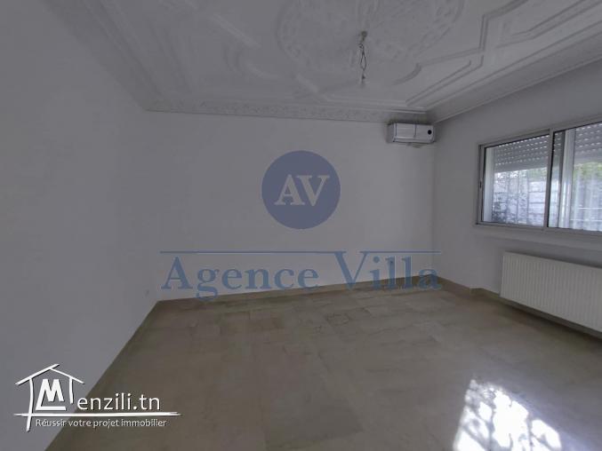 une villa s3 avec jardin à la soukra