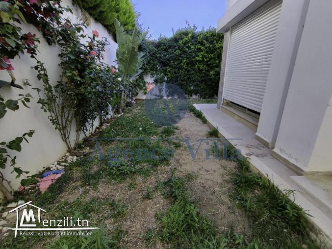une villa s3 avec jardin à la soukra