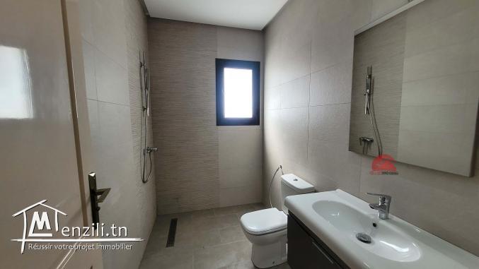 VILLA AVEC PISCINE ZU À DJERBA MIDOUN - RÉF V683