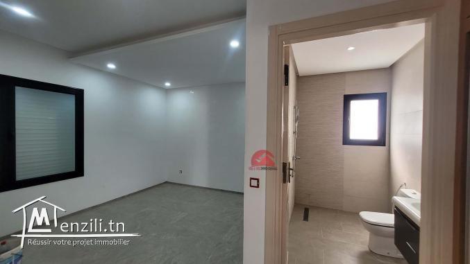 VILLA AVEC PISCINE ZU À DJERBA MIDOUN - RÉF V683