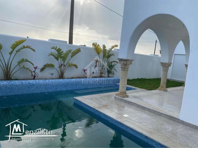 Charmante villa s+3 avec piscine à Hammamet à vendre 51355351
