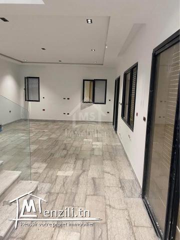 Charmante villa s+3 avec piscine à Hammamet à vendre 51355351