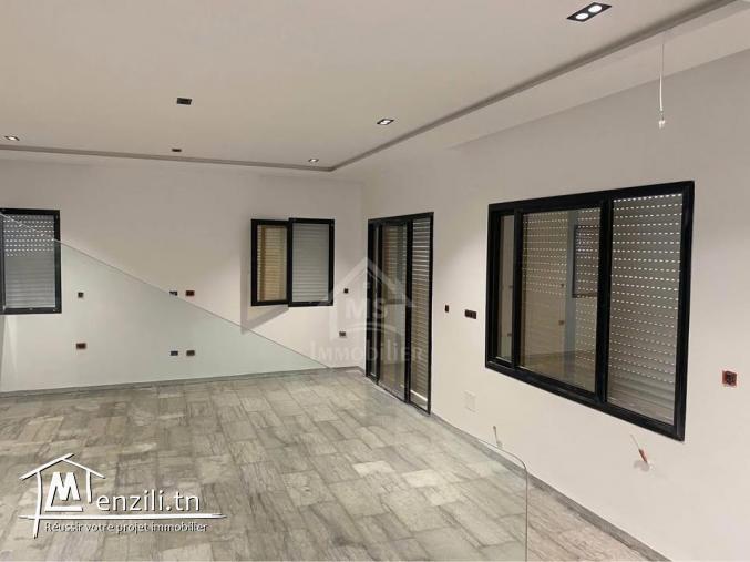 Charmante villa s+3 avec piscine à Hammamet à vendre 51355351