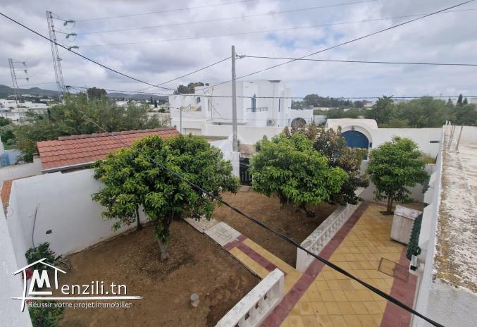 Maison S+2 avec jardin à vendre à Hammamet 51355351