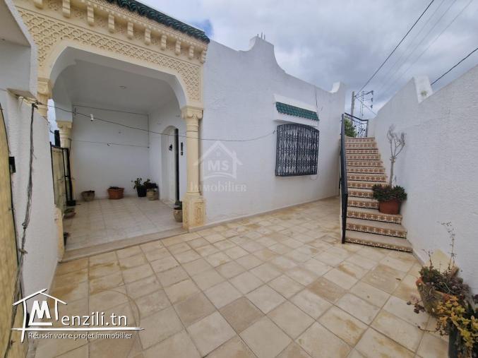 Maison S+2 avec jardin à vendre à Hammamet 51355351
