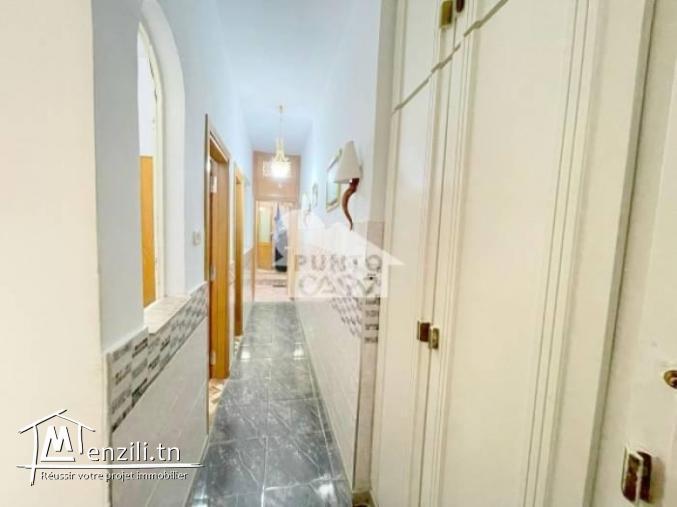 À Vendre – Appartement Meublé en Rez-de-Chaussée  Emplacement Stratégique à Monastir