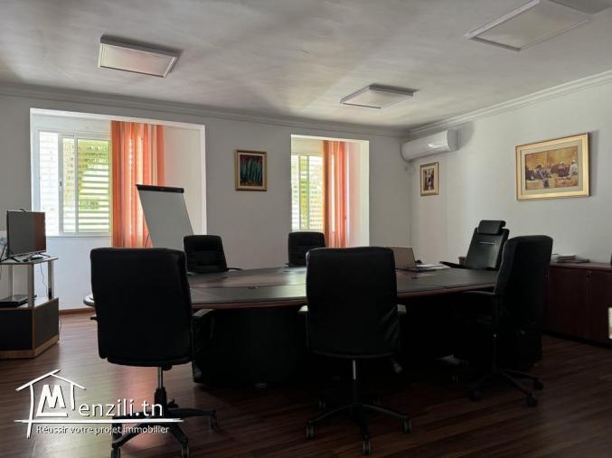 Super immeuble 2500 m² au lac 3 kram