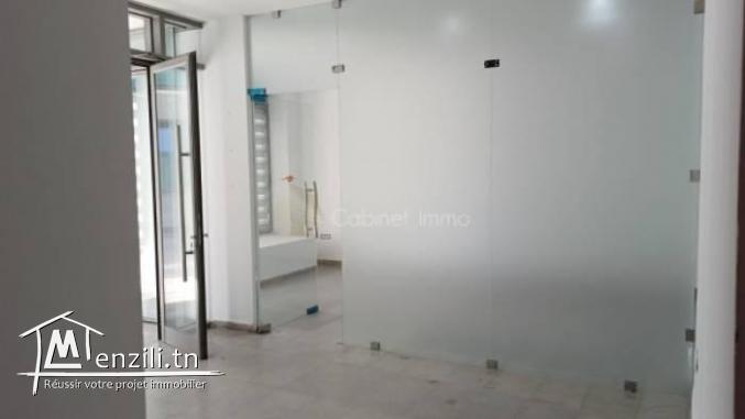 Bureau de 115 m2 à Lac 1