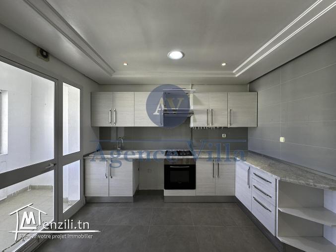 À louer un appartement S3 à La Soukra parc