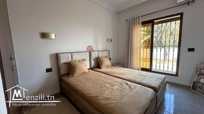 GRANDE MAISON À VENDRE SUR MEZRAYA DJERBA ZA - RÉF V693