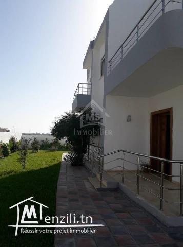 2 étages de villa indépendans à Hammamet Sud à vendre 51355351