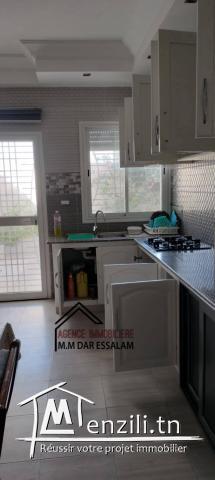 villa avec deux étages à vendre