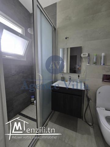 une grande villa à la soukra