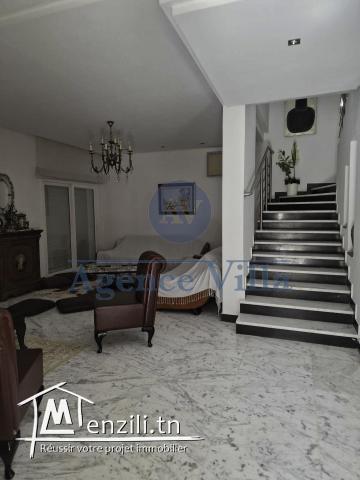 une villa s4 à la marsa avec piscine