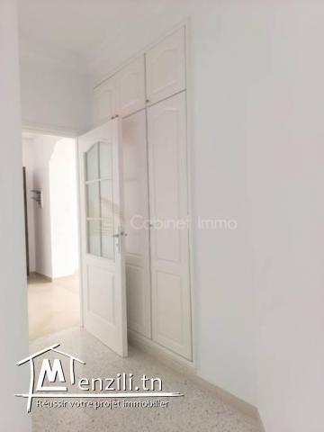 Vente S3 au 1er étage à l'Aouina