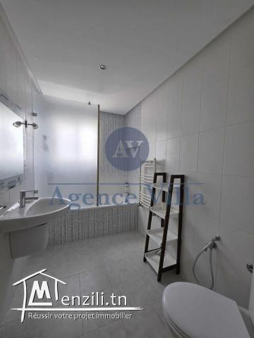 une villa s4 à gammarth avec piscine