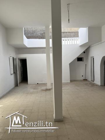 للبيع منزل كبير بالزهروني