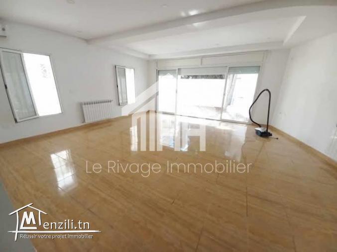 une villa de luxe à louer  à la marsa