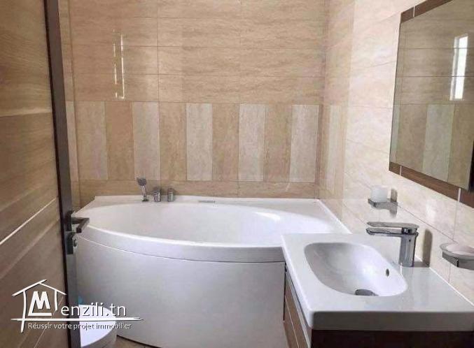 À LOUER – Appartement Pieds dans l’eau à la Résidence Amwej, Chatt Mariem