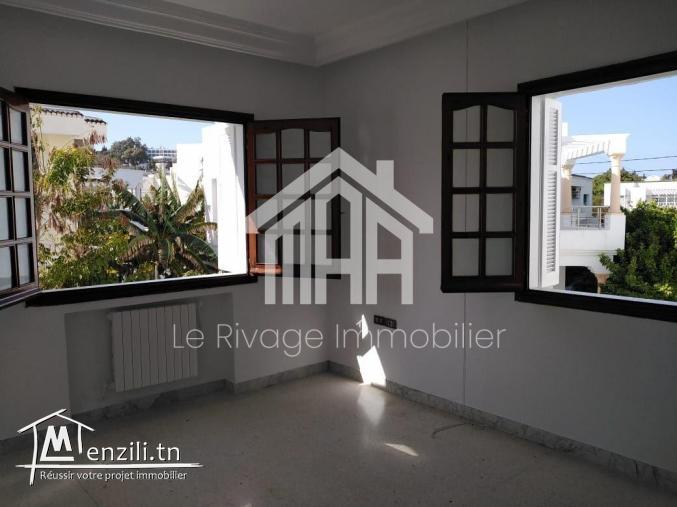 un étage de villa à carthage