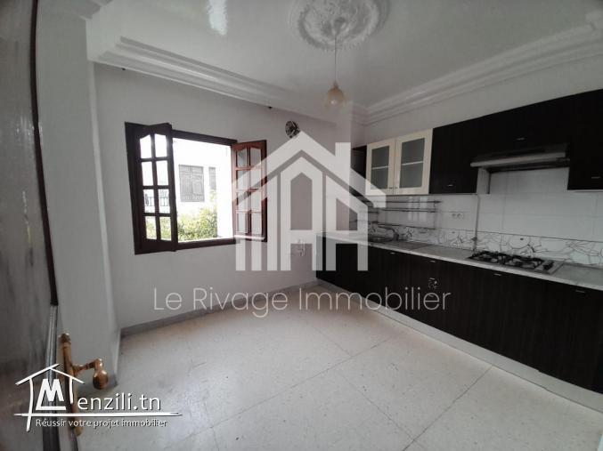 un étage de villa à carthage