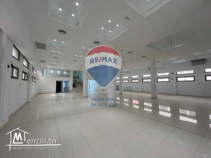 Open space à usage bureautique au Lac3