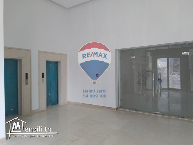 Open space à usage bureautique au Lac3