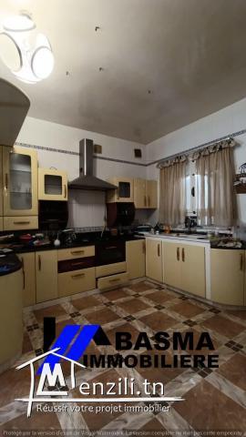 Une superbe villa à vendre situé à sahloul 2