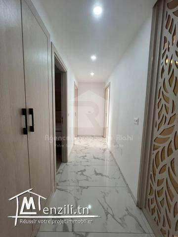 A VENDRE un appartement S+2 situé à sahloul 4