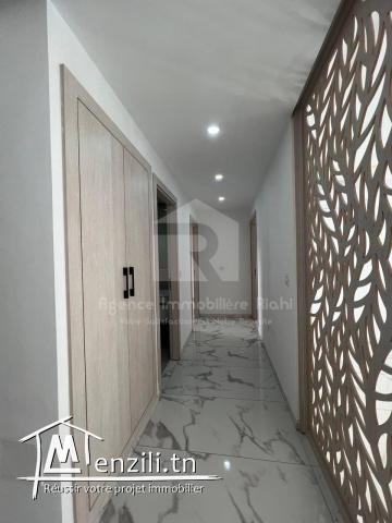 A VENDRE un appartement S+2 situé à sahloul 4
