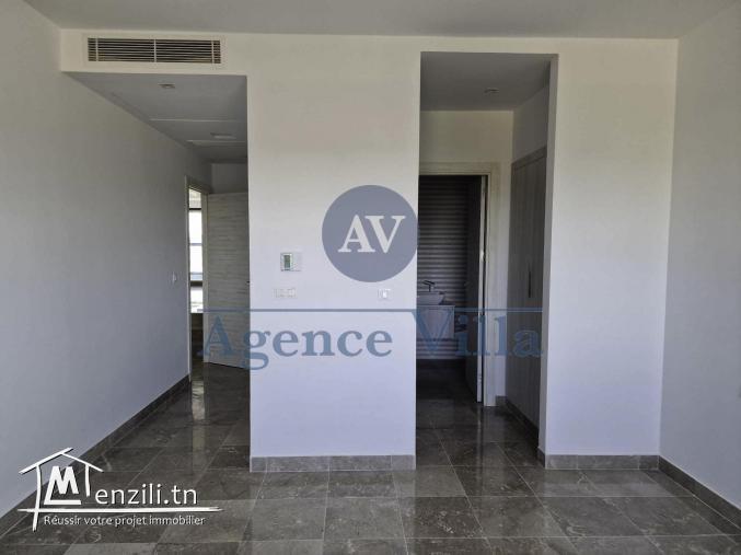 un triplex à la soukra