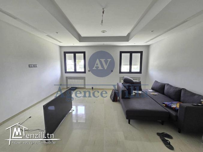 un appartement de 120 m2 à la soukra