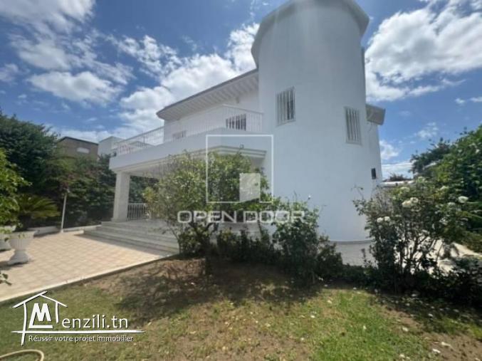 Villa s3 avec jardin à la Marsa