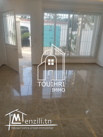 RDC maison s+2 a la golf soukra