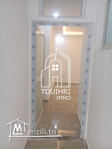 RDC maison s+2 a la soukra
