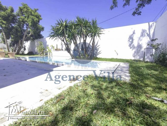 une villa haut standing à la marsa