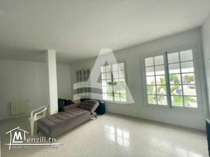 Location d'un duplex avec jardin à la Marsa