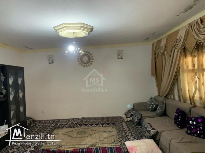 Belle maison S+2 avec jardin à Hammamet Sud à vendre 51355351