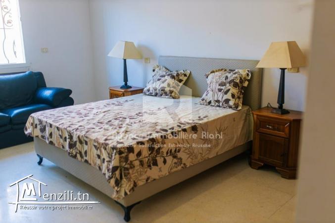 ? LOUER ?(Par Jour) ? Luxueuse Villa S+5 avec piscine ,? Pied dans l'eau ? Chatt Meriem, Sousse