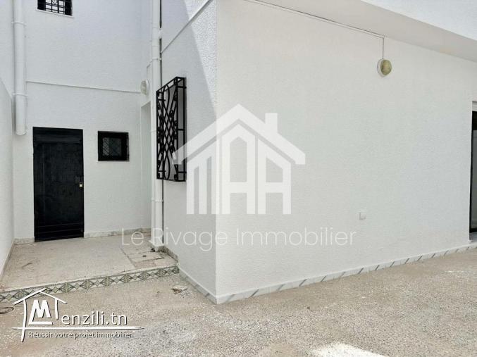 duplex jumelé des deux côtés situé à Marsa, cité Tabak