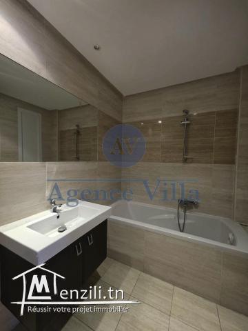 un appartement s2 au lac2 avec place parking