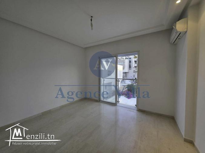 un appartement s2 au lac2 avec place parking