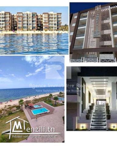 À LOUER (Courte durée) – Appartement S+2 meublé en front de mer – Chatt Mariem, Sousse