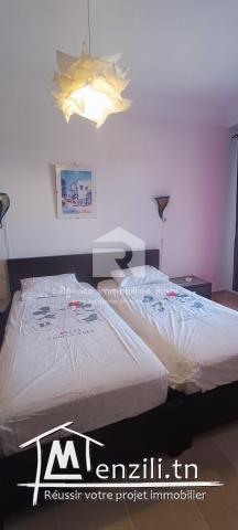  À LOUER (Courte Durée) – Appartement S+2 Meublé Pied dans l’Eau à Hammam Sousse