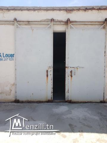 Local commercial à louer, environ 1000m2