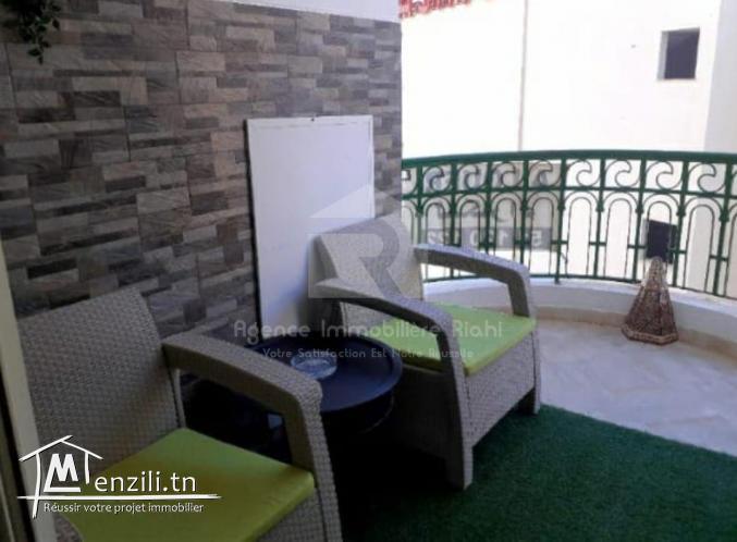 À LOUER (PAR JOUR) – Appartement S+1 Meublé | Khzema Est, Zone Touristique