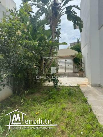Villa à louer avec jardin à La Marsa
