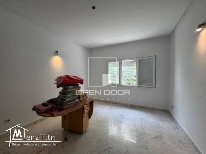Villa à louer avec jardin à La Marsa